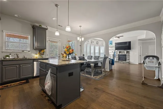 $679,900 | 1617 Matt Spgs Drive, Lawrenceville, GA 30045