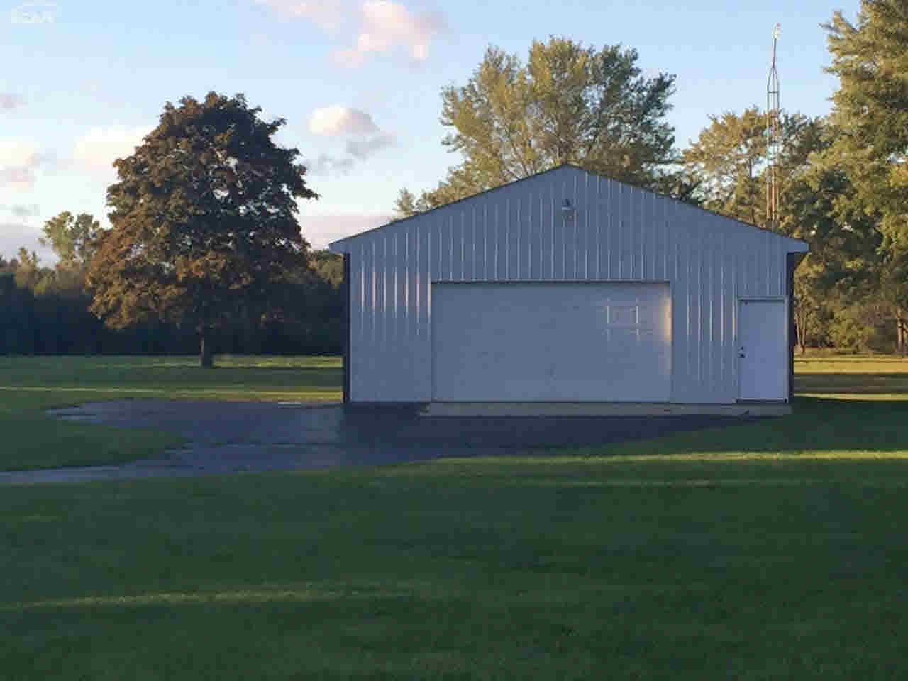2400 West Mount Morris Road Mount Morris, MI 48458 - Photo 2 of 12 21249287-1.JPG