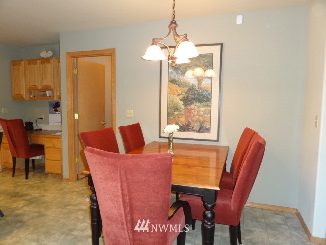 7916 Diagonal Road Southeast Olympia, WA 98501 - Photo 11 of 21 Gallery Image 11