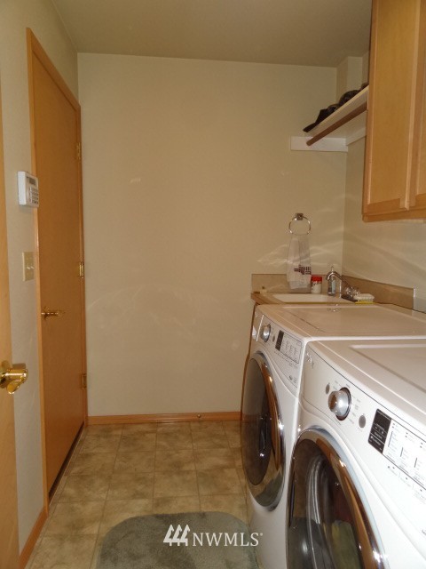 7916 Diagonal Road Southeast Olympia, WA 98501 - Photo 12 of 21 Gallery Image 12