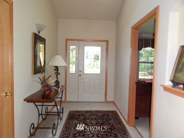 7916 Diagonal Road Southeast Olympia, WA 98501 - Photo 9 of 21 Gallery Image 9