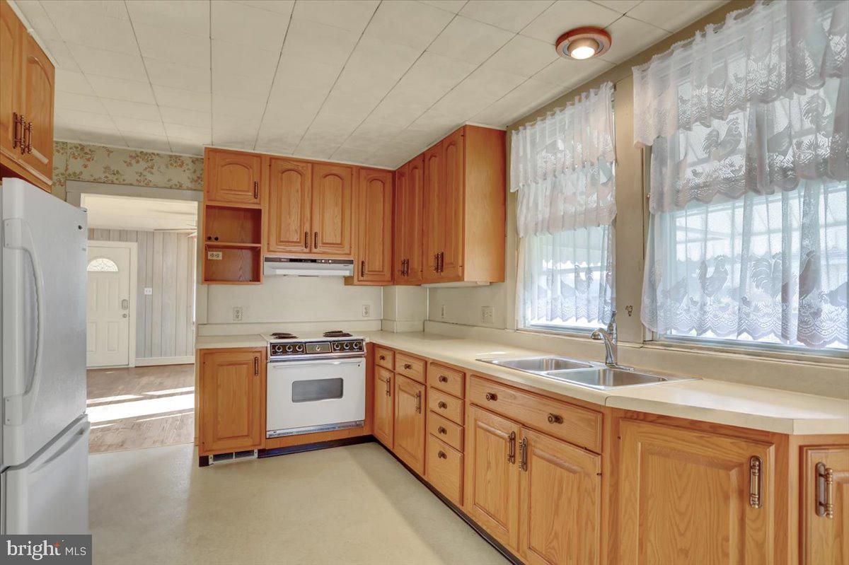 1315 Rising Sun Avenue Temple, PA 19560 - Photo 11 of 28 Gallery Image 11