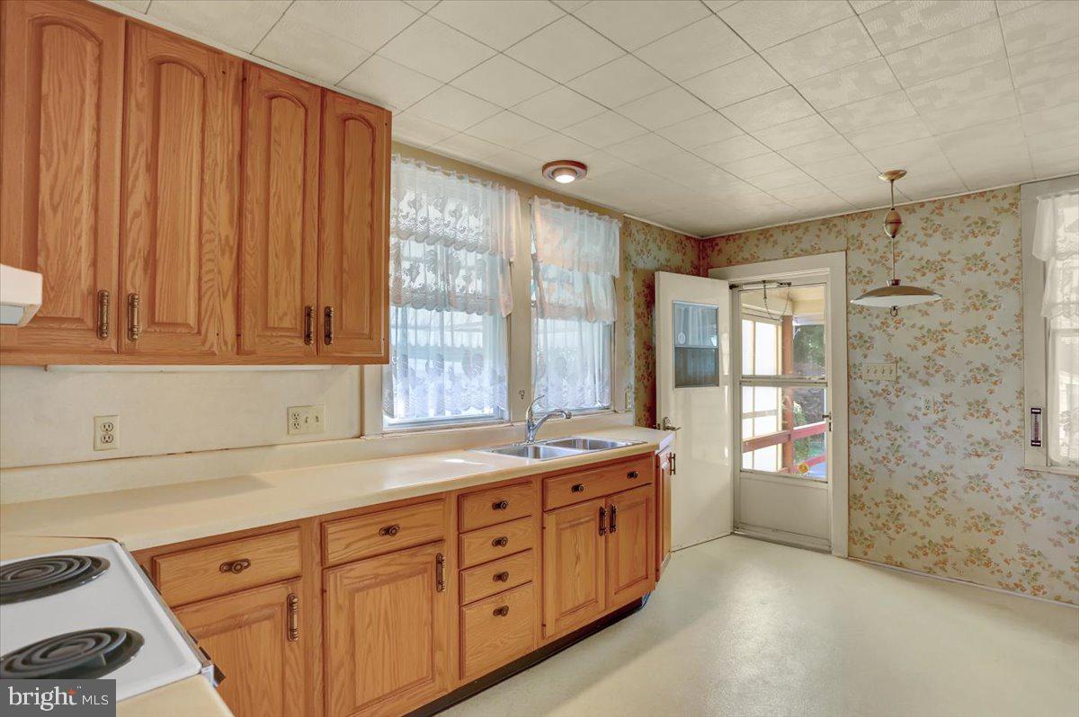 1315 Rising Sun Avenue Temple, PA 19560 - Photo 10 of 28 Gallery Image 10