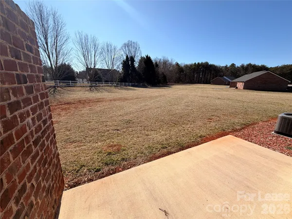 $1,450 | 4032 Eugene Drive, Lincolnton, NC 28092