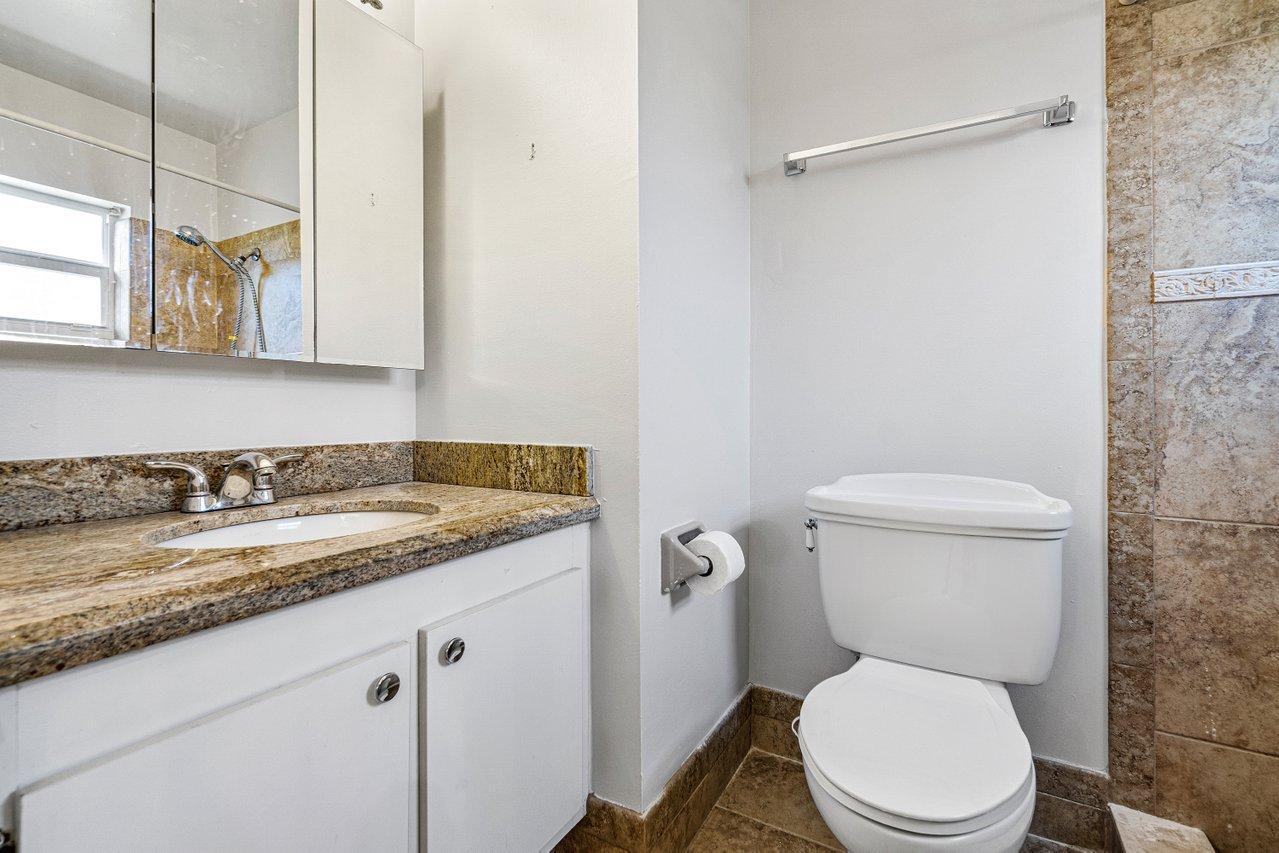 9554 Lancaster Place Boca Raton, FL 33434 - Photo 14 of 35 019-9554LancasterPlace-BocaRaton-FL-3343