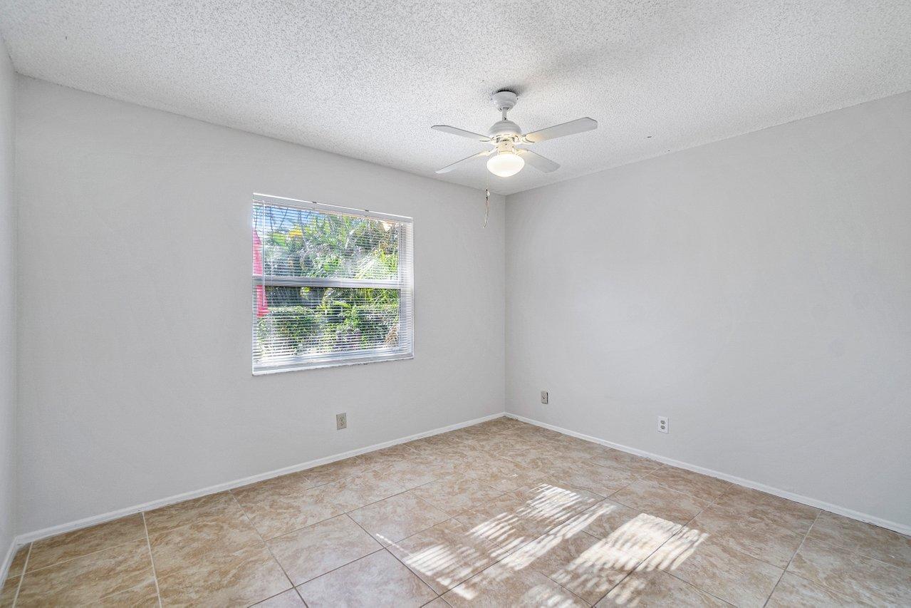 9554 Lancaster Place Boca Raton, FL 33434 - Photo 19 of 35 014-9554LancasterPlace-BocaRaton-FL-3343