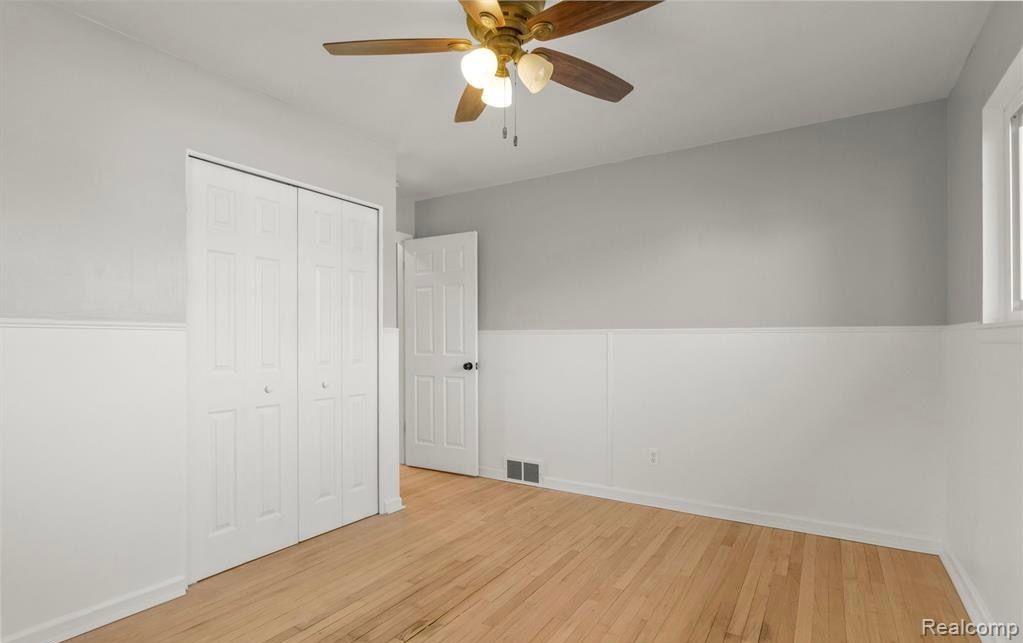 27007 Joy Road Dearborn Heights, MI 48127 - Photo 8 of 21