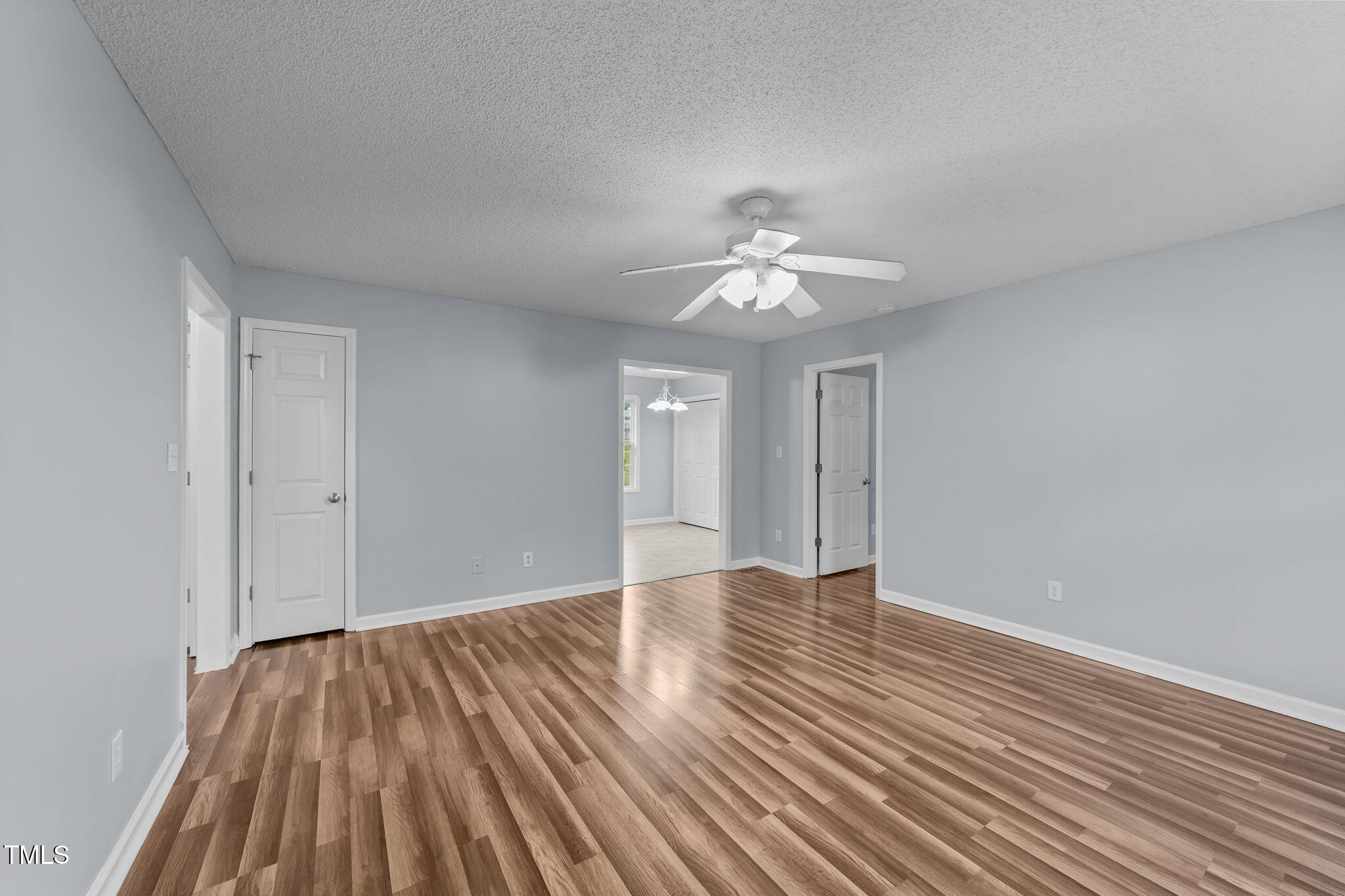 1029 Cove Circle Clayton, NC 27520 - Photo 2 of 22 18-web-or-mls-VB4A1831