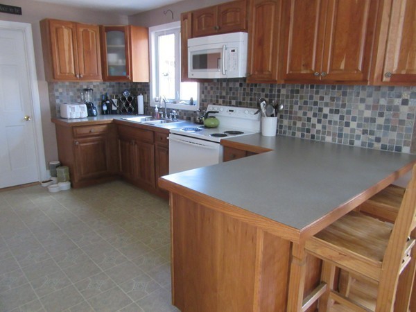 133 Richardson Road Fitchburg, MA 01420 - Photo 2 of 10 Gallery Image 2