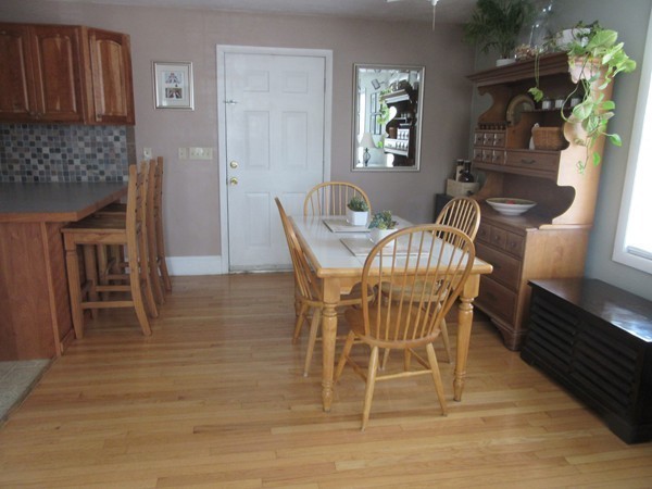 133 Richardson Road Fitchburg, MA 01420 - Photo 3 of 10 Gallery Image 3