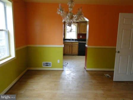 2207 Amherst Road Hyattsville, MD 20782 - Photo 5 of 20 Dining Room