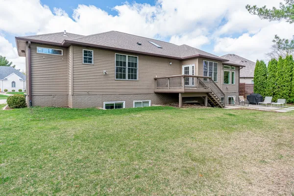 $530,000 | 3404 77th St Court, Moline, IL 61265