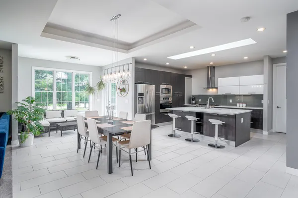 $530,000 | 3404 77th St Court, Moline, IL 61265