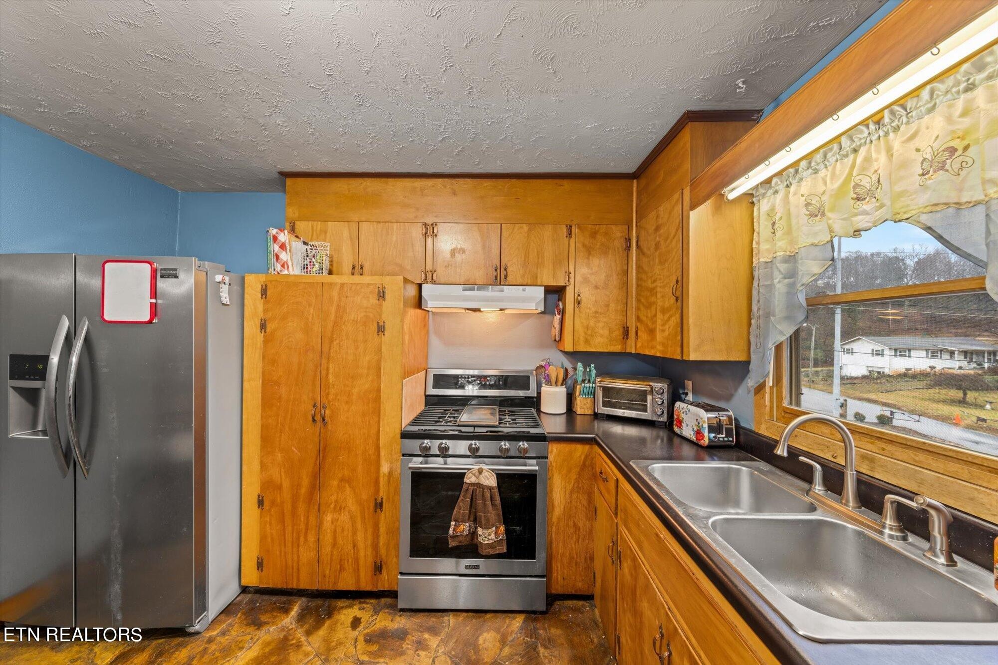 8403 Heiskell Road Powell, TN 37849 - Photo 10 of 29 Gallery Image 10