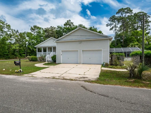 $300,000 | 107 Faith Avenue, Sopchoppy, FL 32358