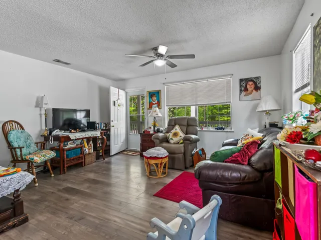 $300,000 | 107 Faith Avenue, Sopchoppy, FL 32358