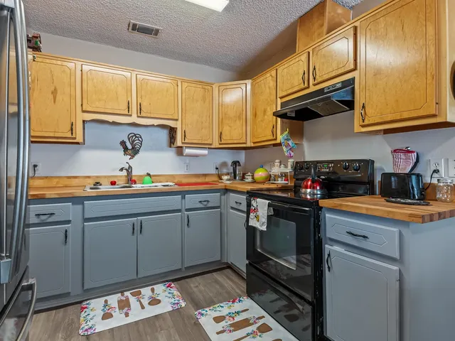 $300,000 | 107 Faith Avenue, Sopchoppy, FL 32358