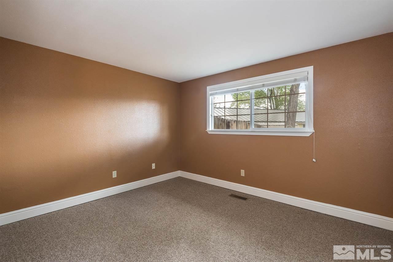 435 Etral Circle Reno, NV 89506 - Photo 10 of 17 Photo 10