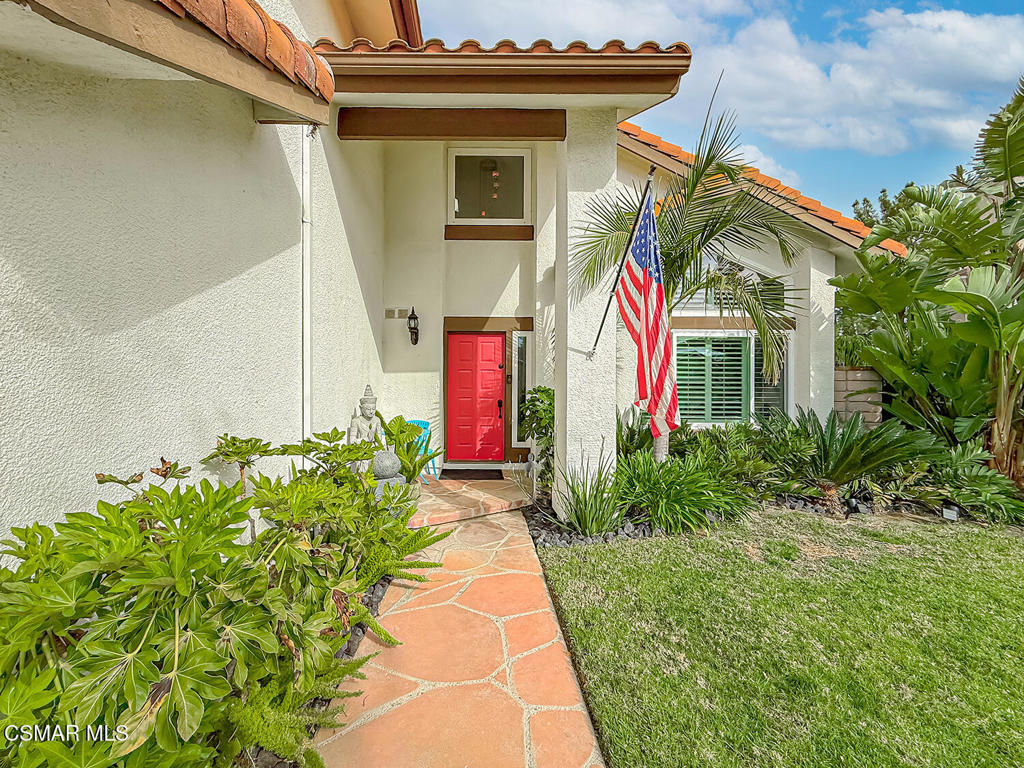 3042 North Geronimo Avenue Simi Valley, CA 93063 - Photo 4 of 52