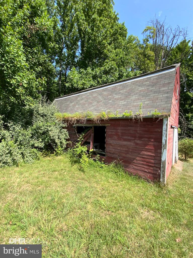 5405 Mountain Road Broad Run, VA 20137 - Photo 109 of 123 Storage Barn/Shed.