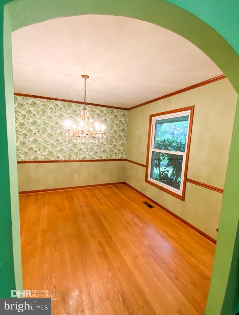 5405 Mountain Road Broad Run, VA 20137 - Photo 26 of 123 Formal Dining Room