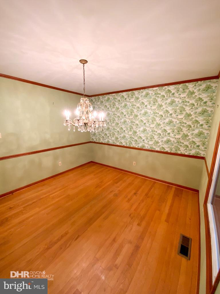 5405 Mountain Road Broad Run, VA 20137 - Photo 28 of 123 Formal Dining Room