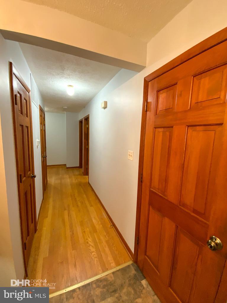 5405 Mountain Road Broad Run, VA 20137 - Photo 46 of 123 Hall to bedrooms.