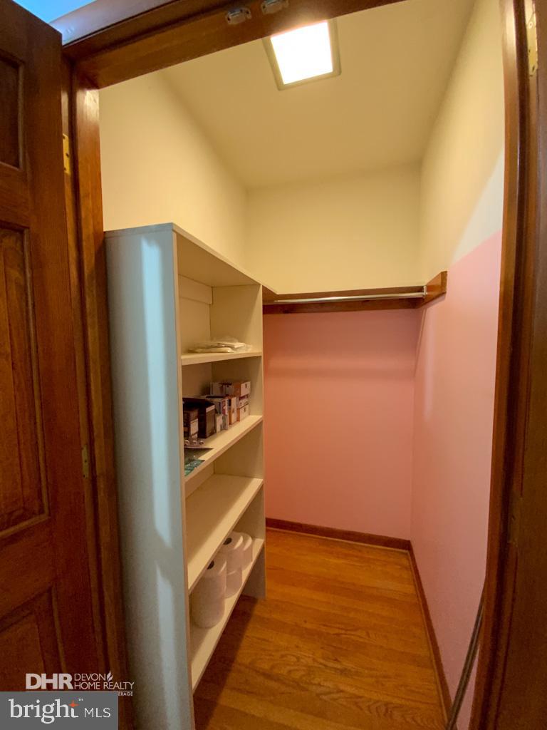 5405 Mountain Road Broad Run, VA 20137 - Photo 47 of 123 Large Hall Closet