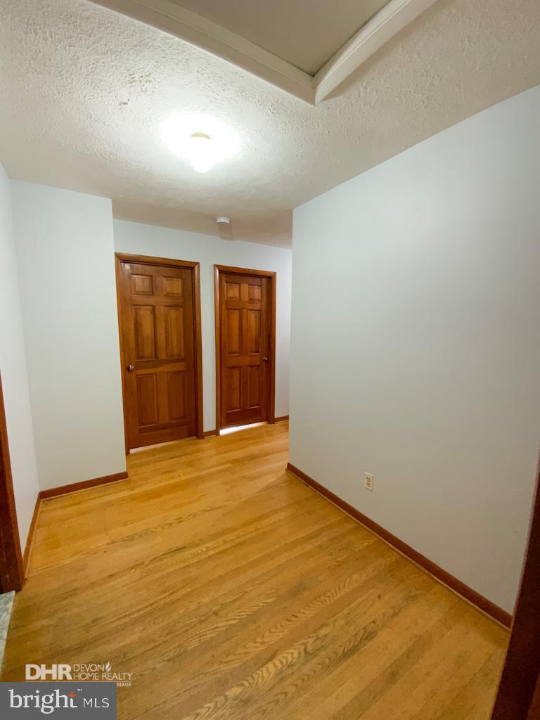 5405 Mountain Road Broad Run, VA 20137 - Photo 66 of 123 Hall outside Bedrooms