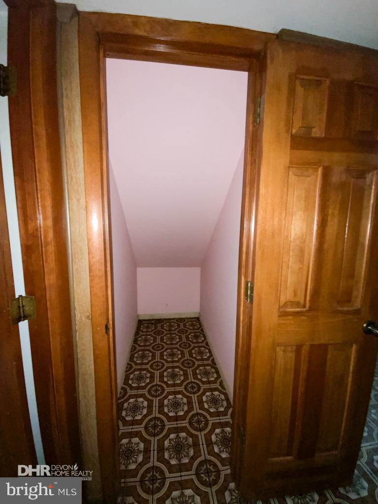5405 Mountain Road Broad Run, VA 20137 - Photo 72 of 123 Basement Closet