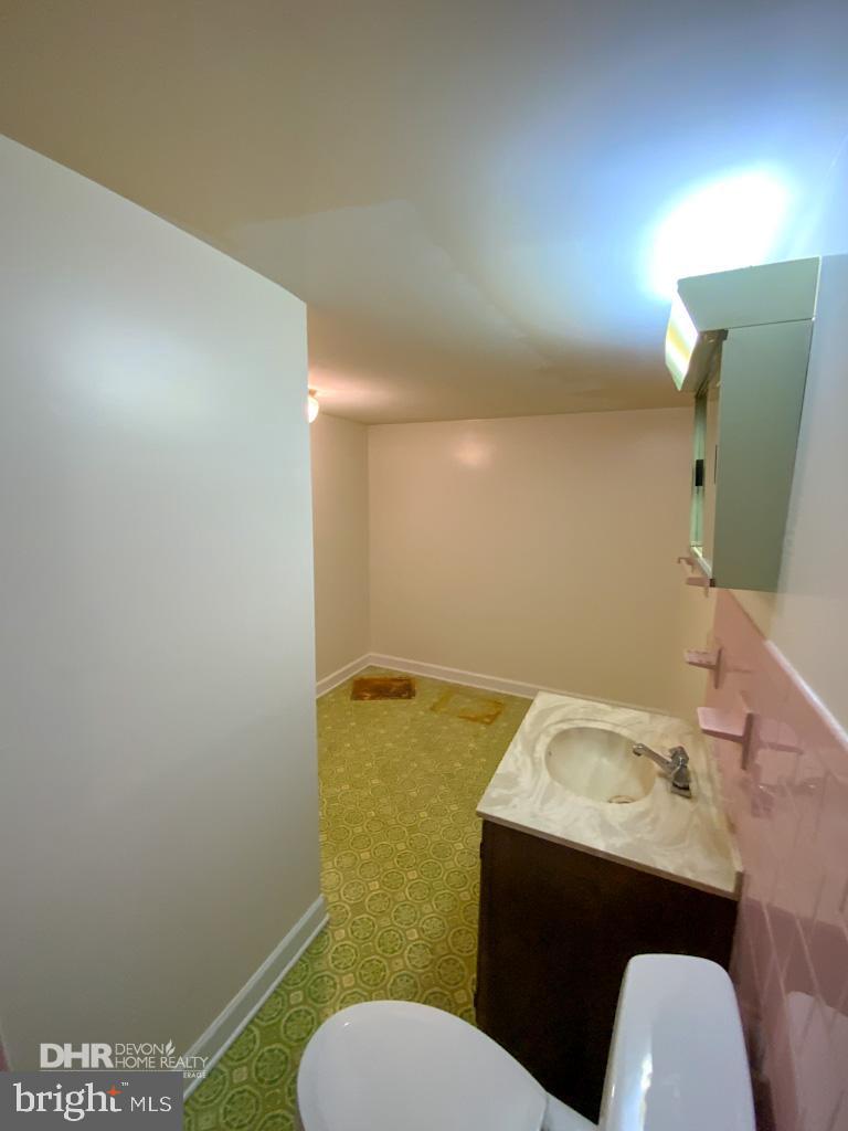 5405 Mountain Road Broad Run, VA 20137 - Photo 82 of 123 Basement Full Bath