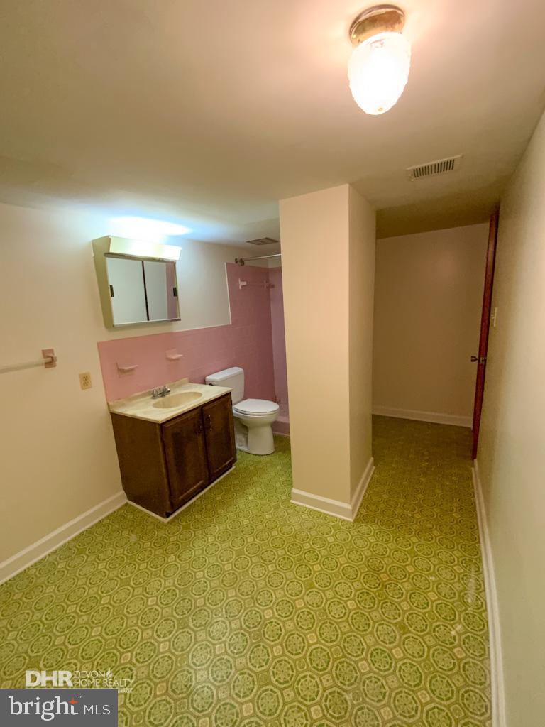 5405 Mountain Road Broad Run, VA 20137 - Photo 83 of 123 Basement Full Bath