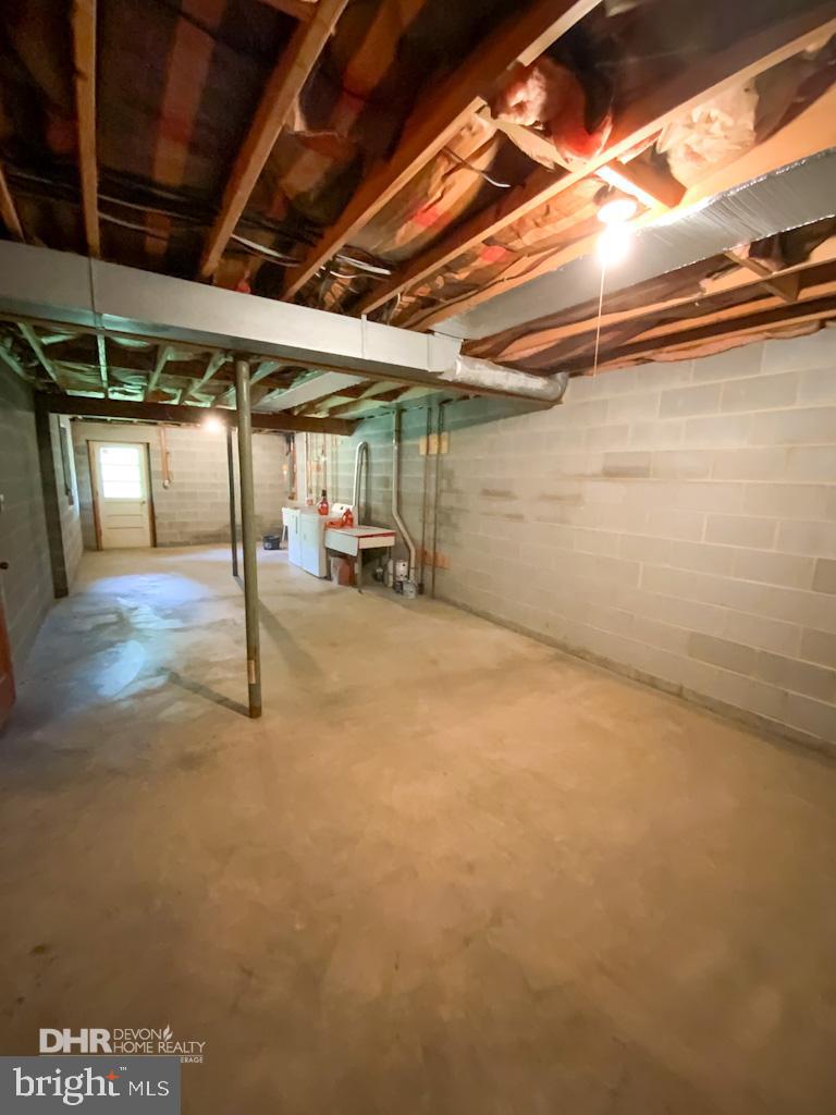 5405 Mountain Road Broad Run, VA 20137 - Photo 89 of 123 Unfinished Laundry/Storage 2 - Basement