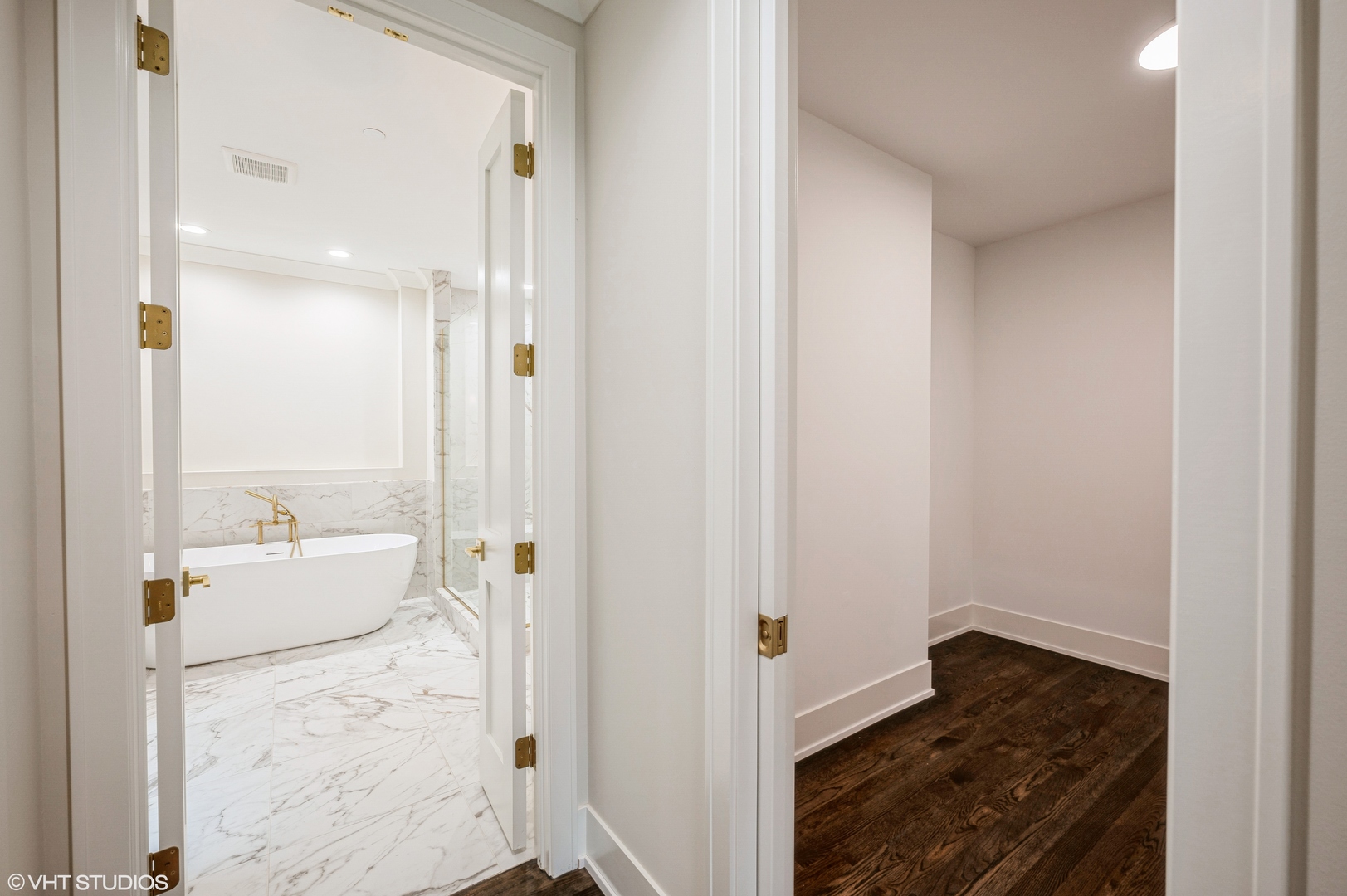 5903 Timber Trails Boulevard Western Springs, IL 60558 - Photo 13 of 30 a bathroom with a granite countertop sink and a mirror