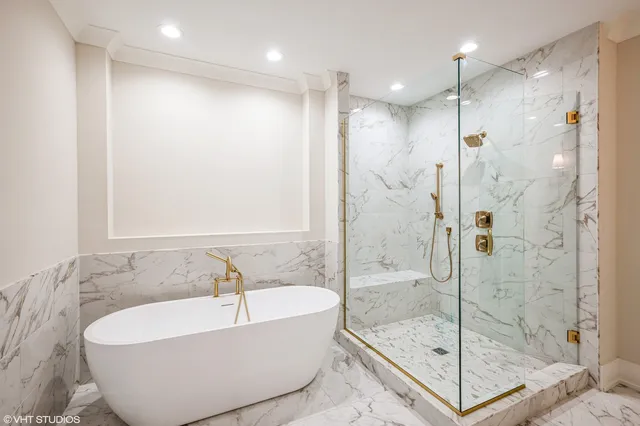 $1,698,420 | 5903 Timber Trails Boulevard, Western Springs, IL 60558