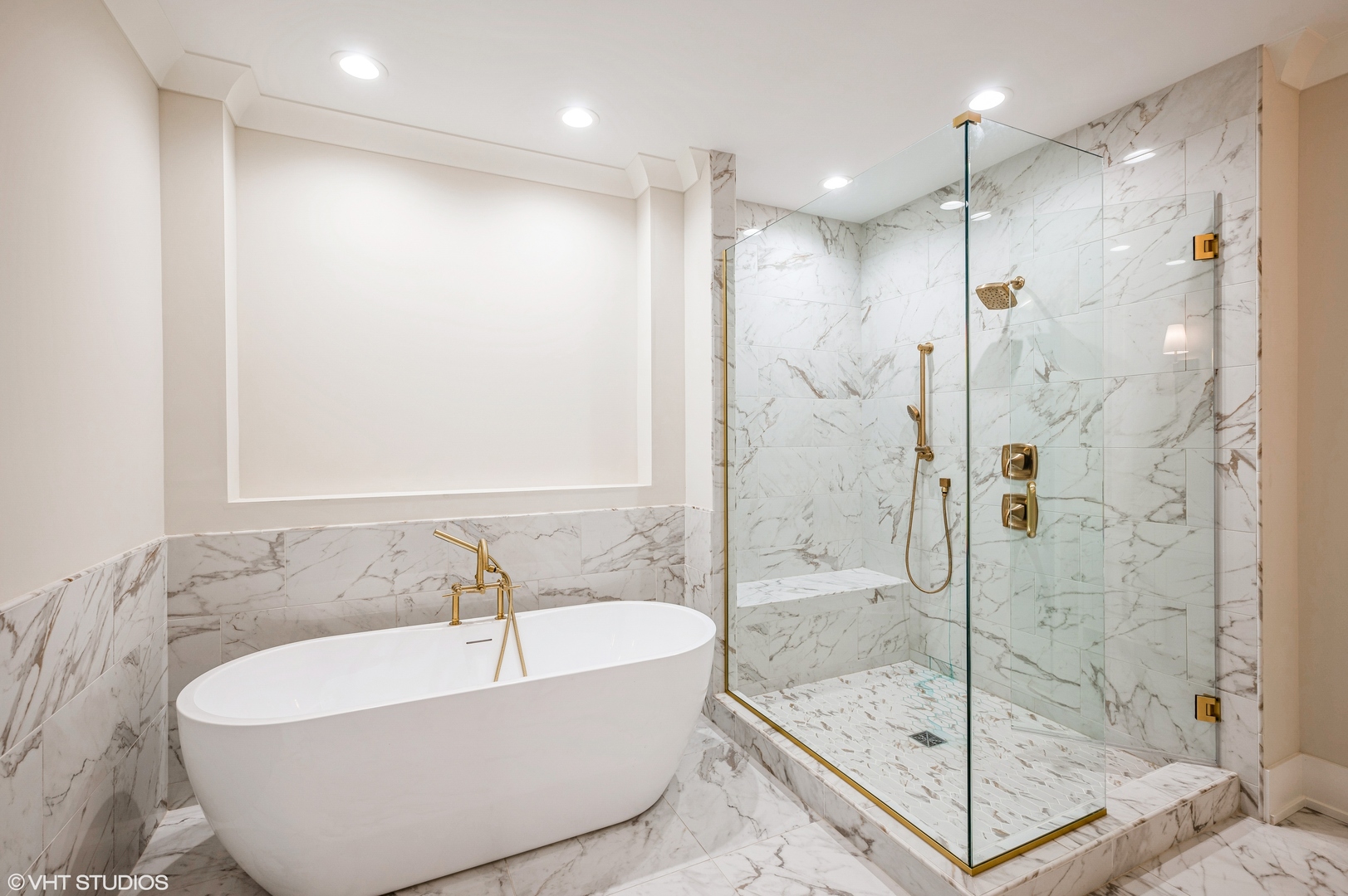 5903 Timber Trails Boulevard Western Springs, IL 60558 - Photo 14 of 30 a white bath tub sitting next to a shower