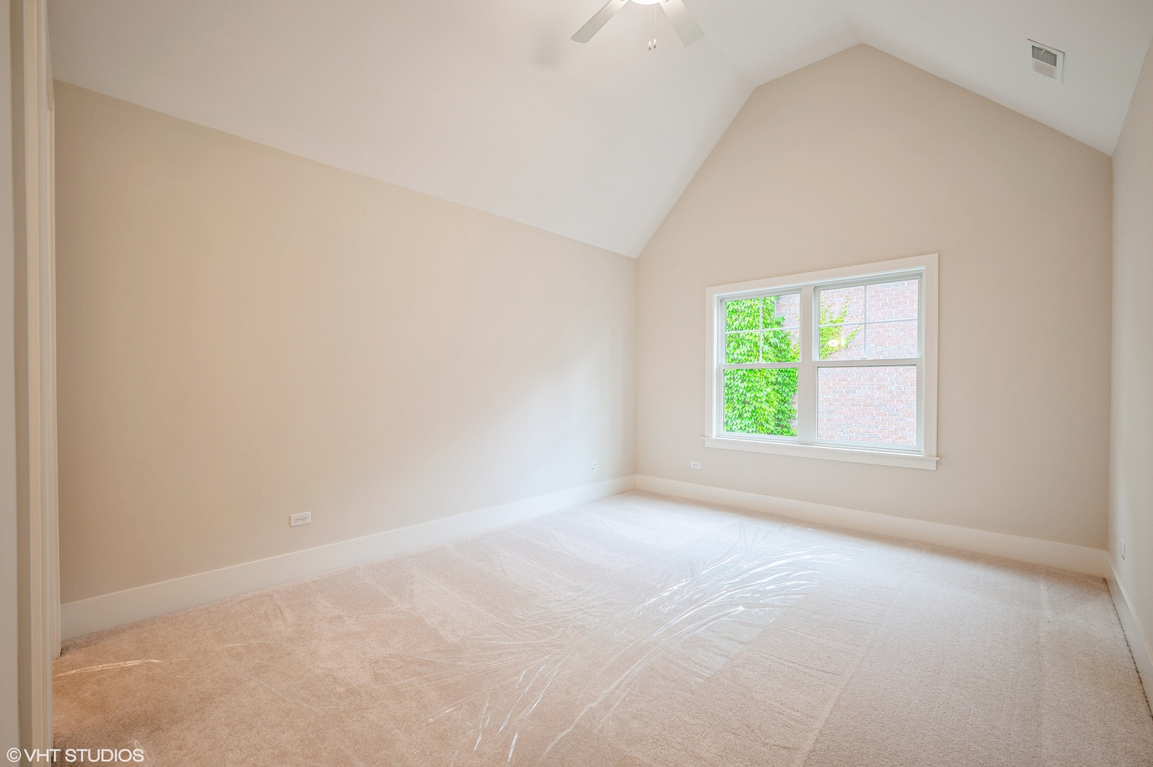 5903 Timber Trails Boulevard Western Springs, IL 60558 - Photo 22 of 30 an empty room with windows