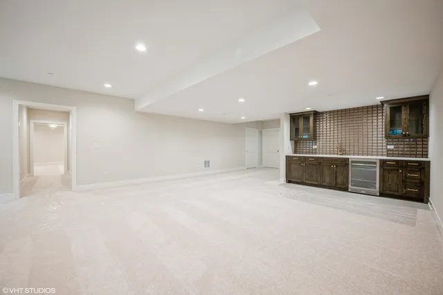 $1,698,420 | 5903 Timber Trails Boulevard, Western Springs, IL 60558