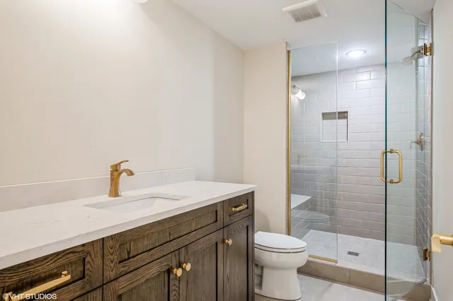 $1,698,420 | 5903 Timber Trails Boulevard, Western Springs, IL 60558