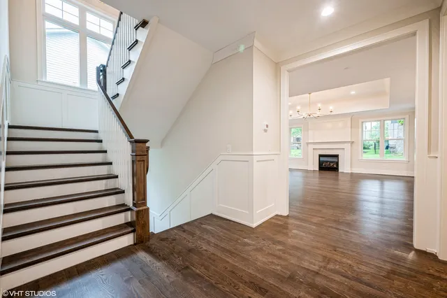 $1,698,420 | 5903 Timber Trails Boulevard, Western Springs, IL 60558