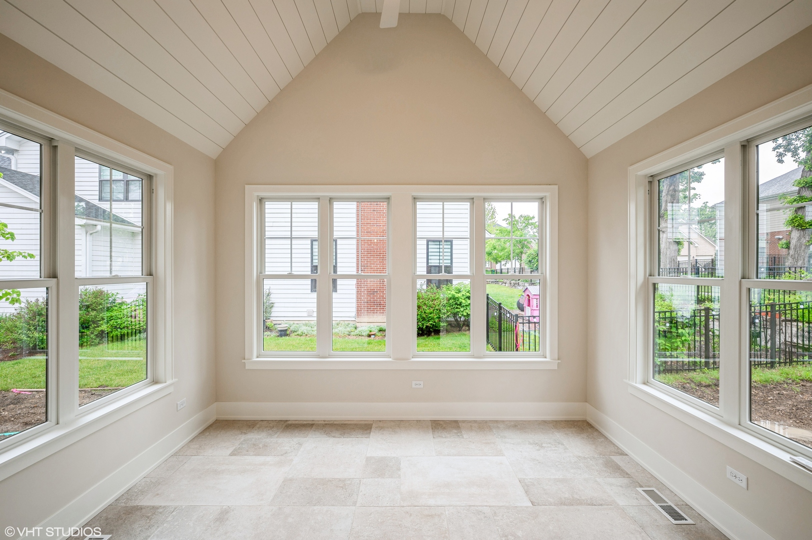 5903 Timber Trails Boulevard Western Springs, IL 60558 - Photo 10 of 30 a view of room with window and outdoor space