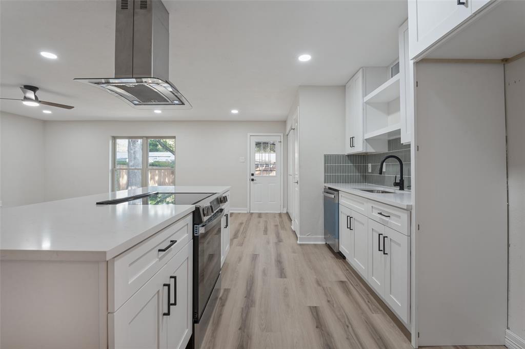 5221 Alpha Drive The Colony, TX 75056 - Photo 5 of 24 Gallery Image 5
