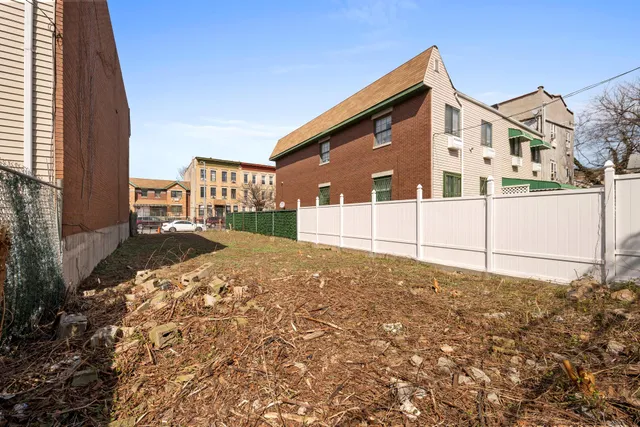 $1,099,000 | 300 Chauncey Street | Bedford-Stuyvesant