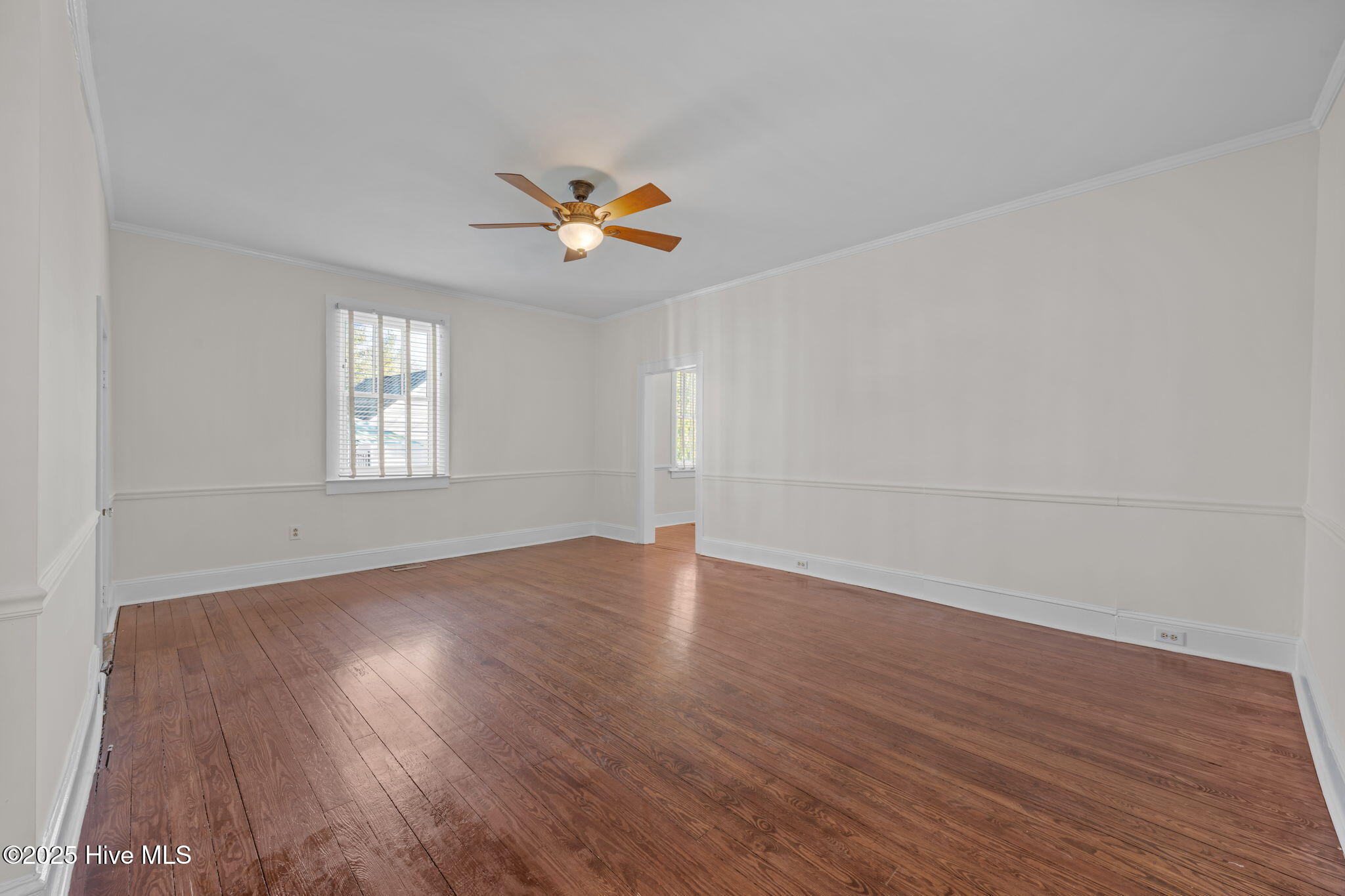 723 Pollock Street New Bern, NC 28562 - Photo 13 of 46 family room