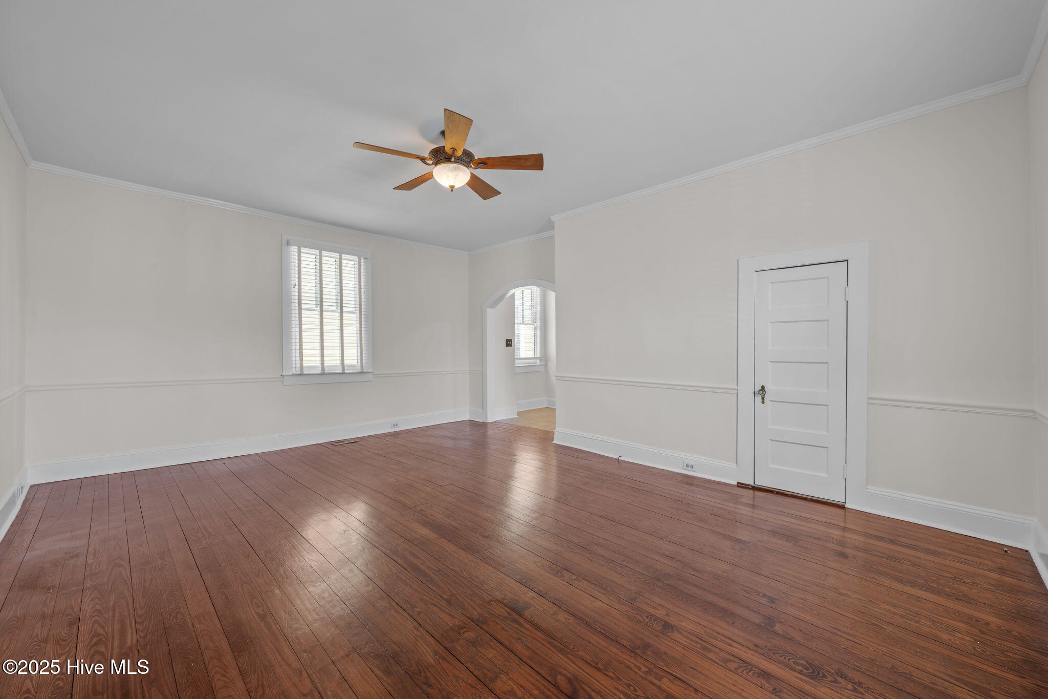 723 Pollock Street New Bern, NC 28562 - Photo 14 of 46 family room
