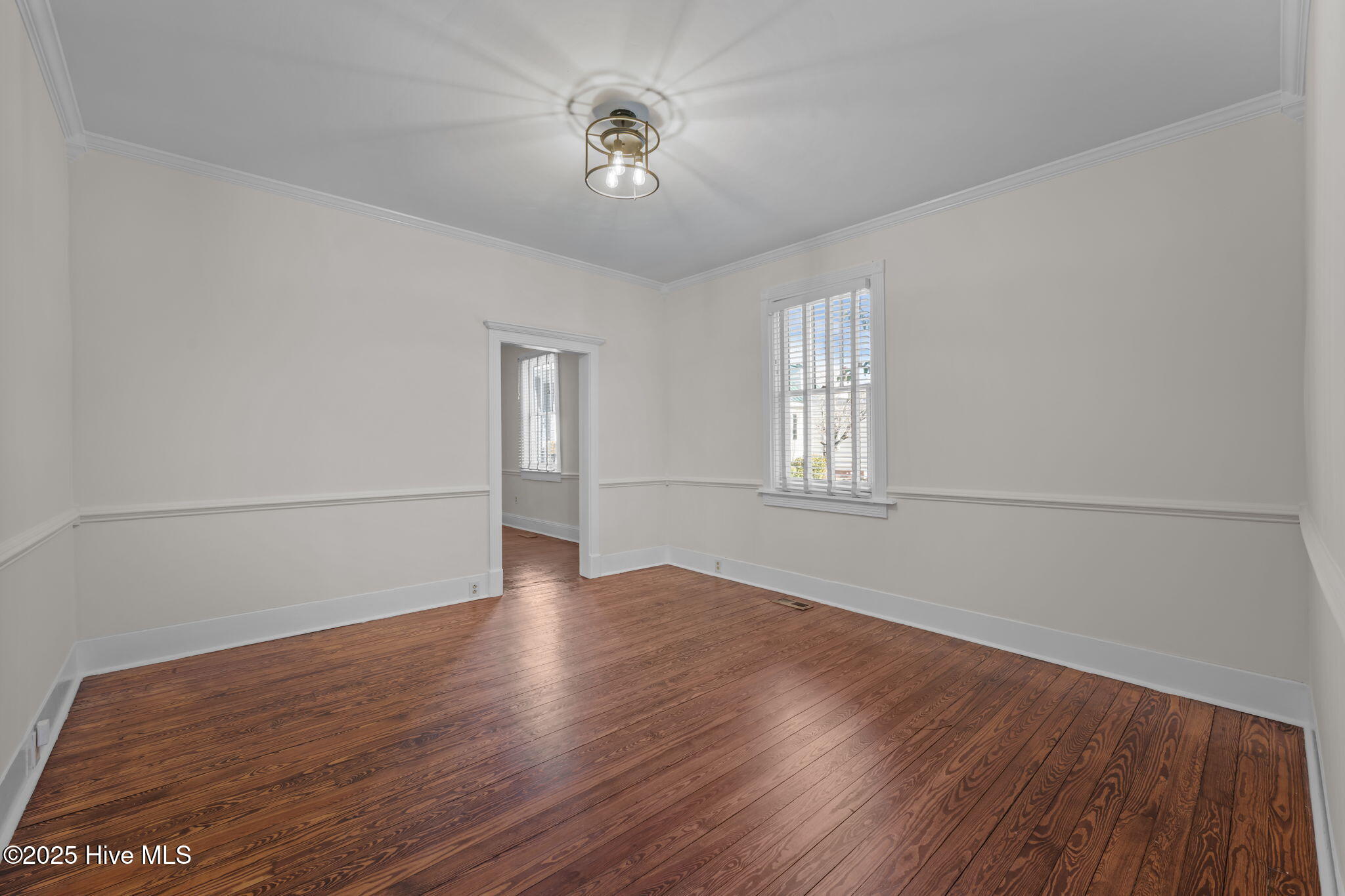 723 Pollock Street New Bern, NC 28562 - Photo 16 of 46 diningtoom