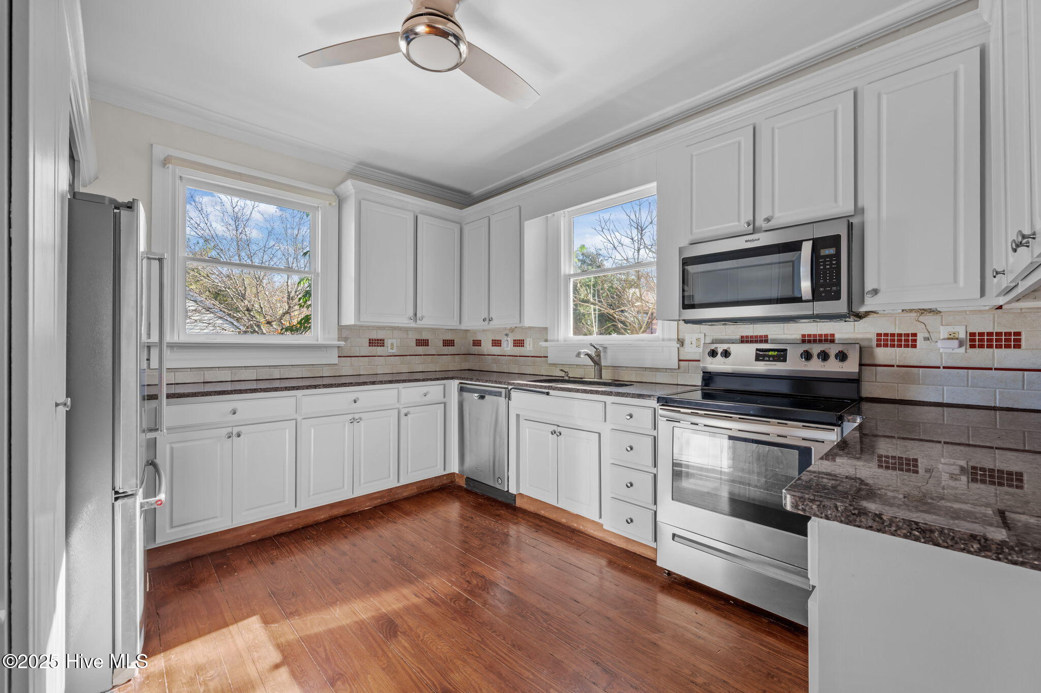 723 Pollock Street New Bern, NC 28562 - Photo 17 of 46 29-web-or-mls-DSC_4198