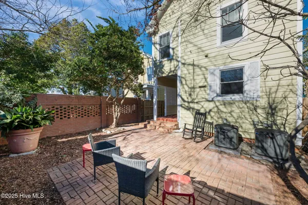 $585,000 | 723 Pollock Street, New Bern, NC 28562