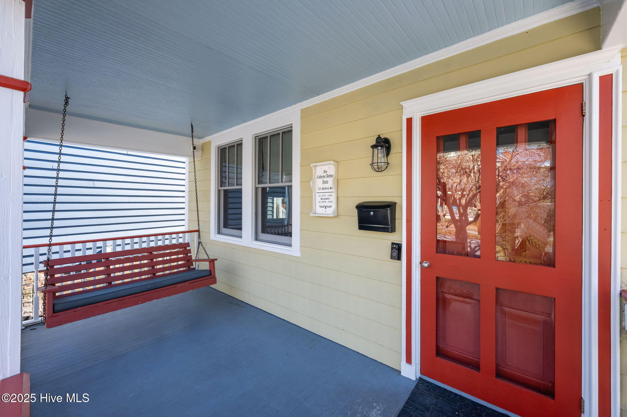 723 Pollock Street New Bern, NC 28562 - Photo 4 of 46 54-web-or-mls-DSC_4266