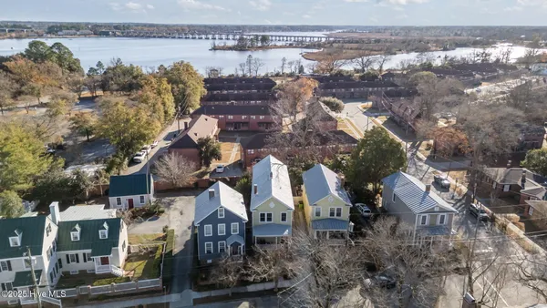 $585,000 | 723 Pollock Street, New Bern, NC 28562